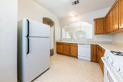 137 Maplewood, Kyle, TX 78640 - Photo 4