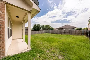 137 Maplewood, Kyle, TX 78640 - Photo 18