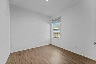 633 Halfmoon Dr, Lockhart, TX 78644 - Photo 14