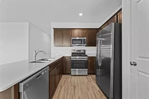 633 Halfmoon Dr, Lockhart, TX 78644 - Photo 4