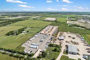 11528 Old Lockhart Rd, Buda, TX 78747 - Photo 10