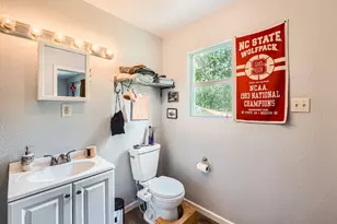 5605 Tura Ln, Austin, TX 78721 - Photo 6