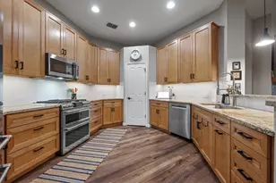 5935 Salcon Cliff Dr, Austin, TX 78749 - Photo 10