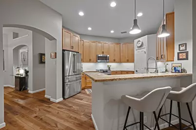 5935 Salcon Cliff Drive, Austin, TX 78749 - Photo 10