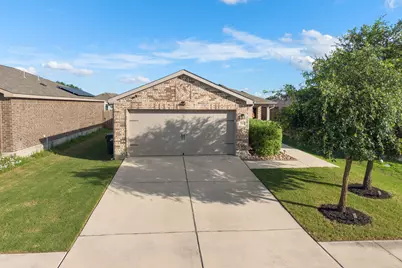 316 Continential Avenue, Liberty Hill, TX 78642 - Photo 4