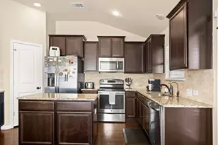 820 Bryce Canyon Dr, Pflugerville, TX 78660 - Photo 12