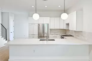 3614 Abbate Cir, Austin, TX 78721 - Photo 6