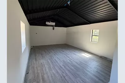 17702 Sandy Lane, Jonestown, TX 78645 - Photo 10