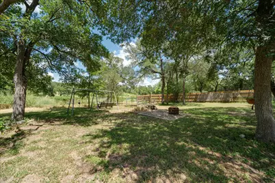 150 Lakeview Drive, Del Valle, TX 78617 - Photo 26