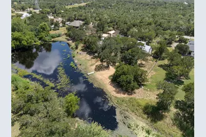 150 Lakeview Drive, Del Valle, TX 78617 - Photo 32