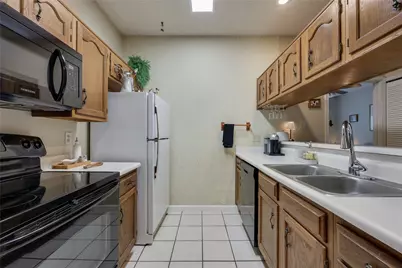 3011 Fruth Street #101, Austin, TX 78705 - Photo 6