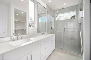 6107 Richardson Ln, Austin, TX 78741 - Photo 14
