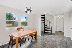 201 930 Private Rd, Taylor, TX 76574 - Photo 10