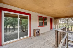 201 930 Private Rd, Taylor, TX 76574 - Photo 6