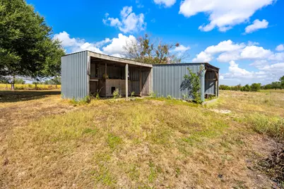 201 930 Private Rd, Taylor, TX 76574 - Photo 38