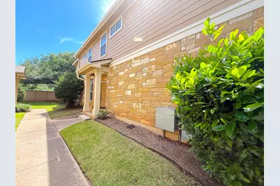 16100 S Great Oaks Drive #302, Round Rock, TX 78681 - Photo 4
