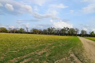 1042 Los Ranchitos Rd, Cameron, TX 76567 - Photo 1