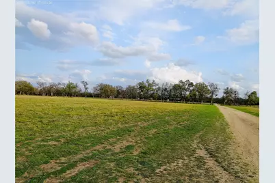 1042 Los Ranchitos Road, Cameron, TX 76567 - Photo 4