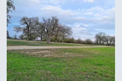 1042 Los Ranchitos Road, Cameron, TX 76567 - Photo 6