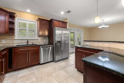 8307 Stillwood Lane, Austin, TX 78757 - Photo 18