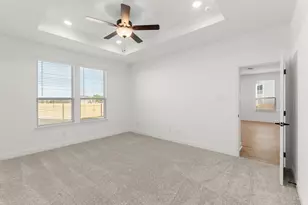 541 Madelines Mdw Ln, Georgetown, TX 78626 - Photo 12