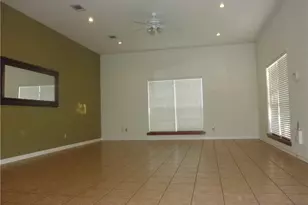 109 W 38th St, Austin, TX 78705 - Photo 2