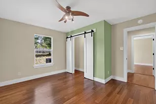 15 Tall Oaks Trail, Austin, TX 78737 - Photo 20