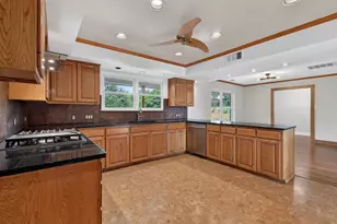 15 Tall Oaks Trail, Austin, TX 78737 - Photo 8