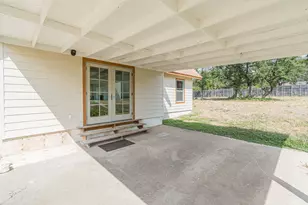 15 Tall Oaks Trail, Austin, TX 78737 - Photo 34