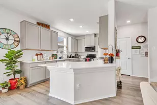 421 Conchillos Dr, Georgetown, TX 78626 - Photo 8