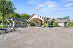 1317 Jack Nicklaus Cir, Salado, TX 76571 - Photo 2