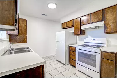 7111 Dan Jean Drive #B, Austin, TX 78745 - Photo 8