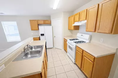 2710 Crimson Sky Court, Round Rock, TX 78665 - Photo 18