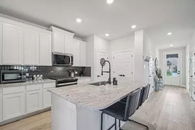 119 Nandina Path, Bastrop, TX 78602 - Photo 4