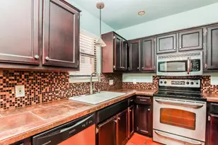 1404 Norwalk Ln, Austin, TX 78703 - Photo 8