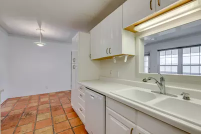 910 Duncan Lane #50, Austin, TX 78705 - Photo 10