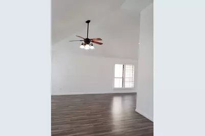 703 Meadow Creek Drive, Pflugerville, TX 78660 - Photo 10