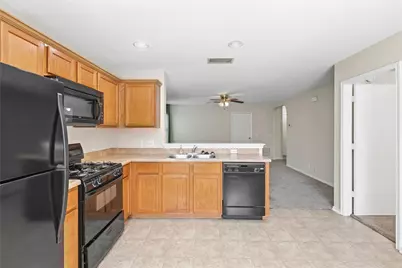 221 Ames Cove, Kyle, TX 78640 - Photo 14