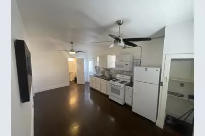 1105 E 6th Street #B, Austin, TX 78702 - Photo 8