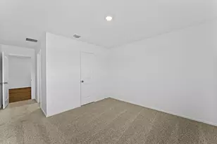 663 Ebbsfleet Dr, Uhland, TX 78640 - Photo 14