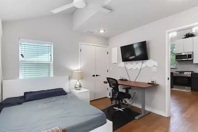 913 Duncan Lane #101, Austin, TX 78705 - Photo 8