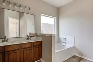 10913 Long Summer Dr, Austin, TX 78754 - Photo 10