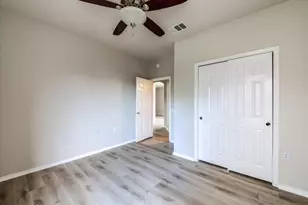 10913 Long Summer Dr, Austin, TX 78754 - Photo 18