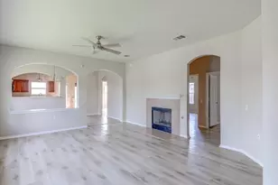 10913 Long Summer Dr, Austin, TX 78754 - Photo 4