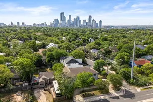 1303 Newfield Ln, Austin, TX 78703 - Photo 38
