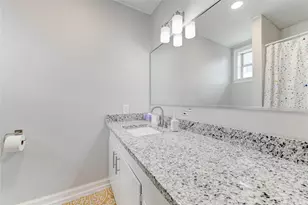 1303 Newfield Ln, Austin, TX 78703 - Photo 26
