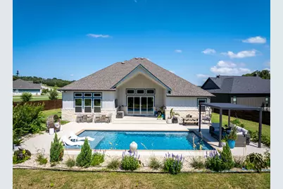 132 McNaughton Drive, Liberty Hill, TX 78642 - Photo 2