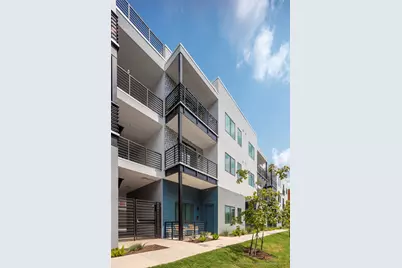 2709 E 5th Street #2105, Austin, TX 78702 - Photo 2