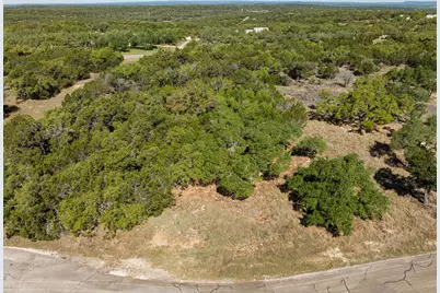 304 Stonegate Lane, Dripping Springs, TX 78620 - Photo 4