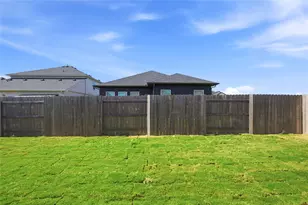 13612 Endless Narrow Ln, Elgin, TX 78621 - Photo 38